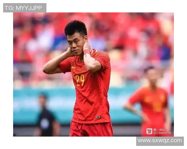 亚冠精英联赛谭龙点射助力球队晋级展现卓越球技