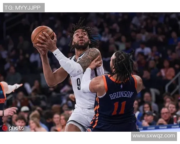 篮网大胜尼克斯,取得系列赛领先:纽约篮球之战热血沸腾 篮网大胜尼克斯,取得系列赛领先:纽约篮球之战热血沸腾